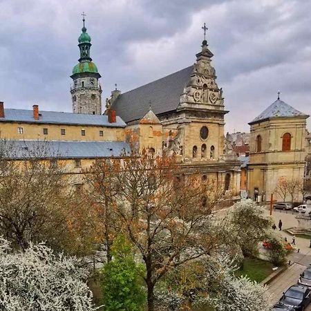 Appartement The Heart Of Lviv Extérieur photo