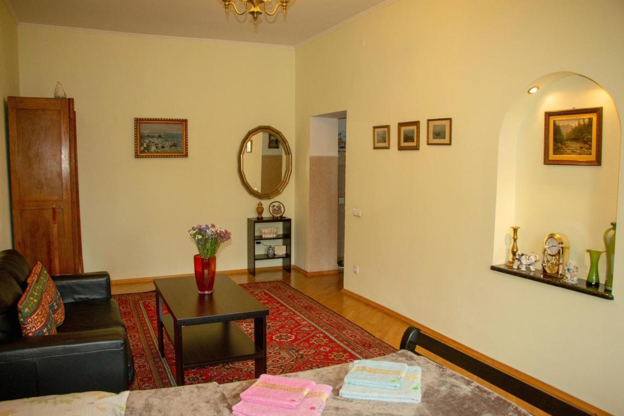 Appartement The Heart Of Lviv Extérieur photo