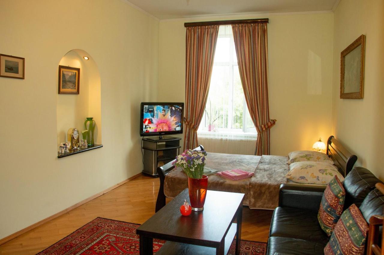 Appartement The Heart Of Lviv Extérieur photo