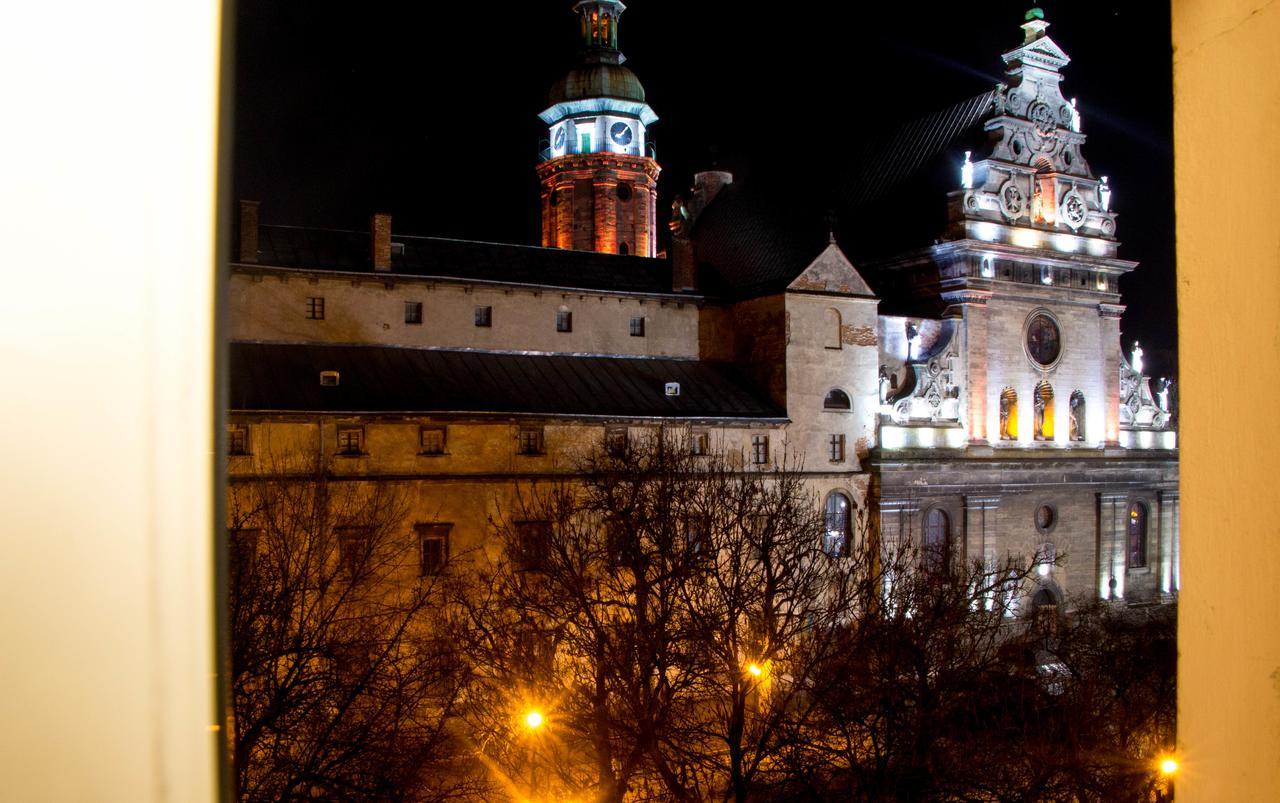 Appartement The Heart Of Lviv Extérieur photo